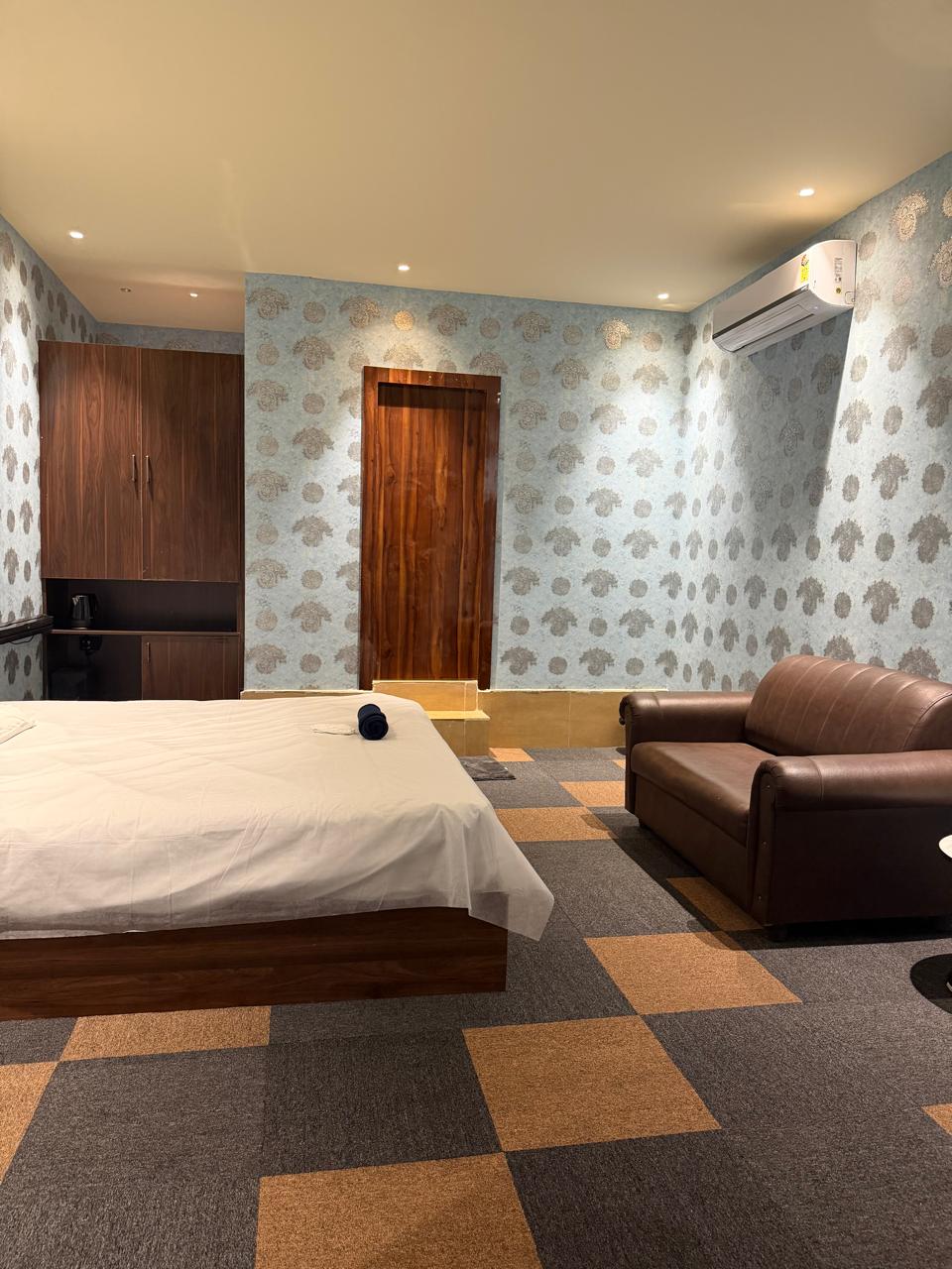 Lobby Sanctuary